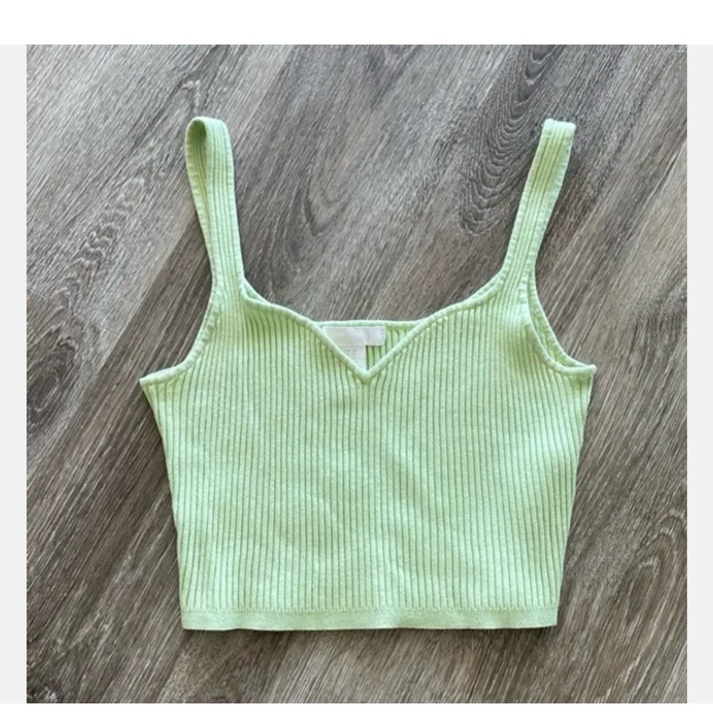 H&M Awesome Cropped Tank Top in Ribbed Green Knit Cute & Comfy